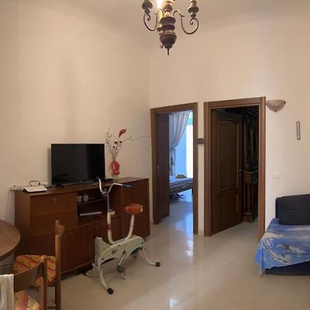 Alloggio In Centro Ben Servito Savona Buitenkant foto
