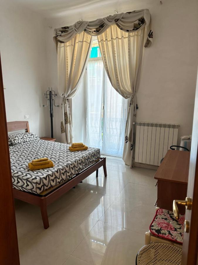 Alloggio In Centro Ben Servito Savona Buitenkant foto