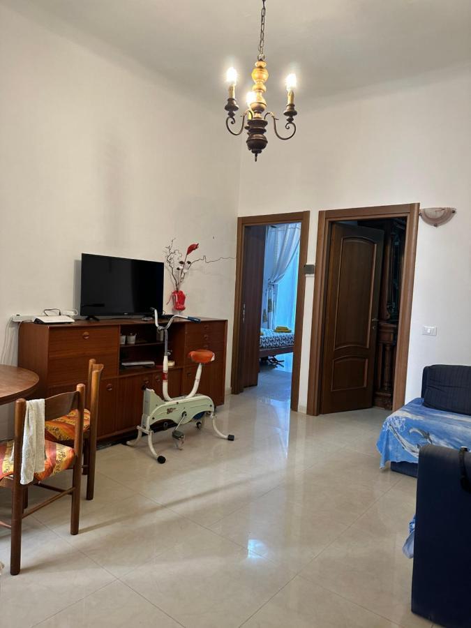 Alloggio In Centro Ben Servito Savona Buitenkant foto